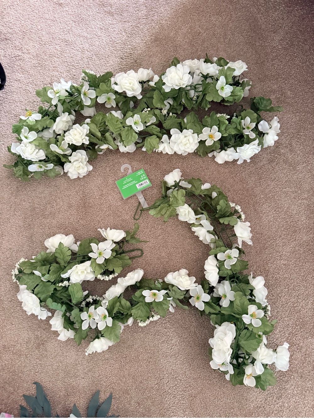 White Floral Garland with Green Leaves -